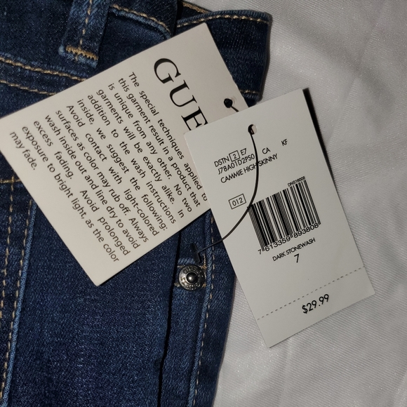 Girls Guess Jeans - Picture 3 of 3